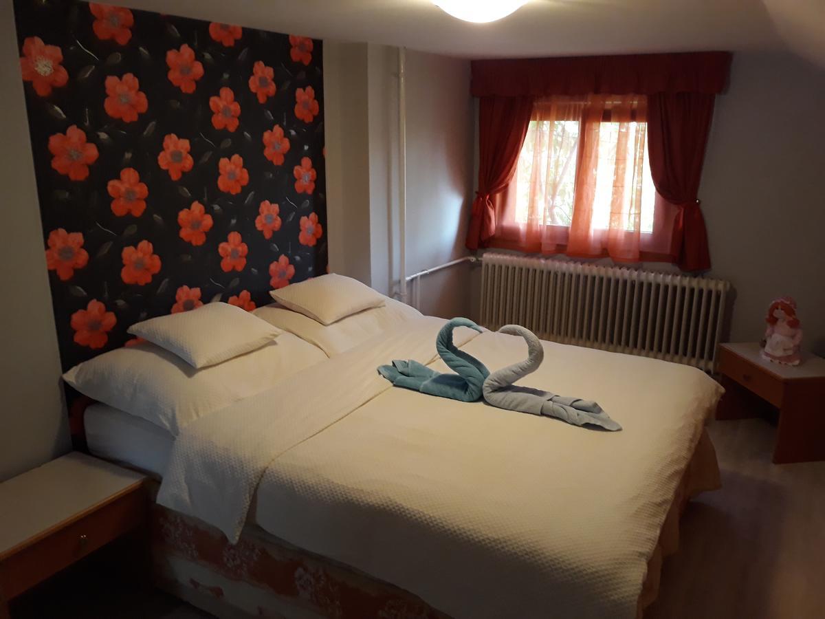 Rozsa Apartament